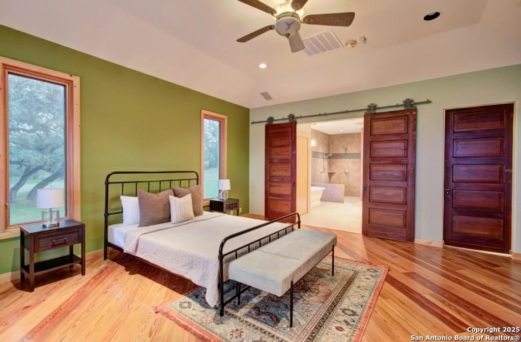 Photo of 555 CROOKED OAK DR