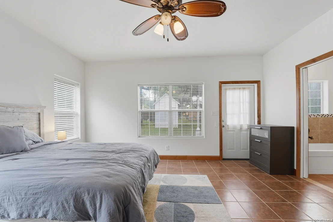 Photo of 325 Sollock