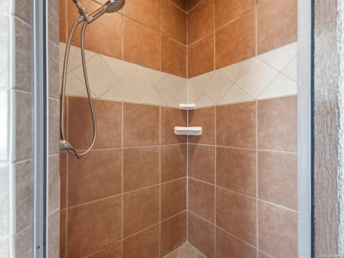 Photo of 412 Bear Springs Trl