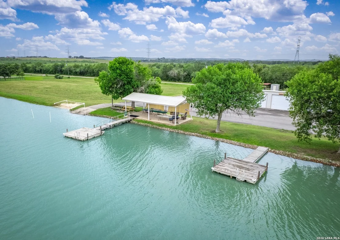 Photo of 227 Ski Plex Dr