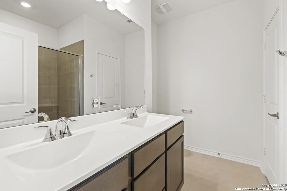 Photo of 405 Panther Way