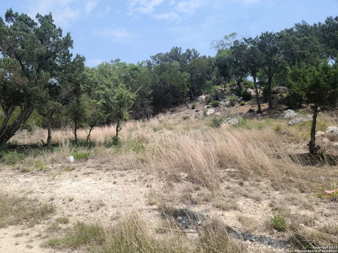 Photo of 3332 CONTOUR DR