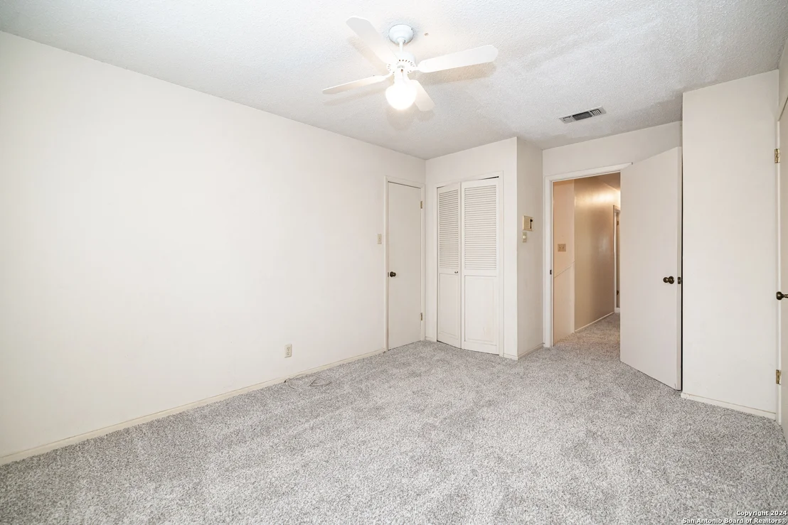 Photo of 6018 GRAND Point