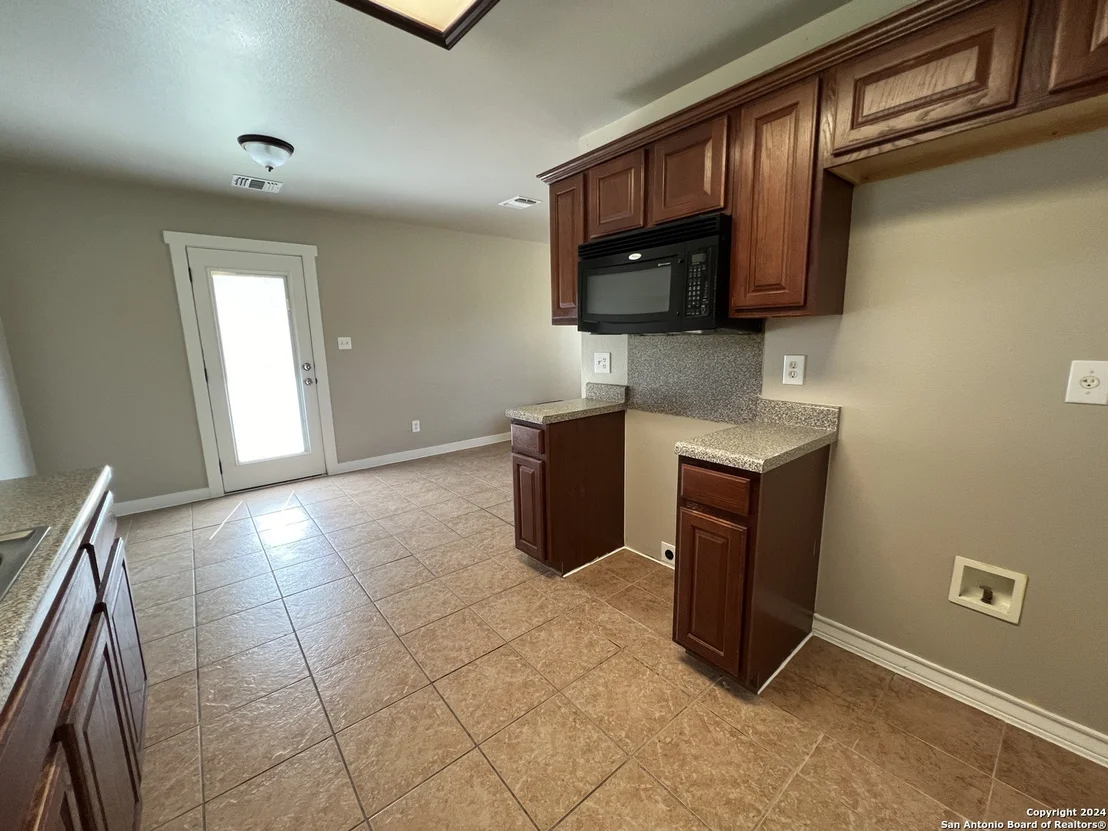 Photo of 430 WAXWING DR