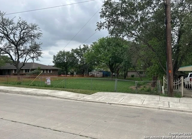 Photo of 5310 Hayden Dr