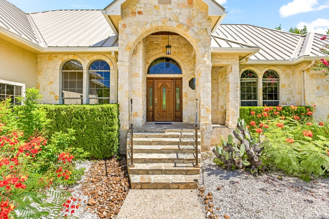 Photo of 111 White Tail Dr