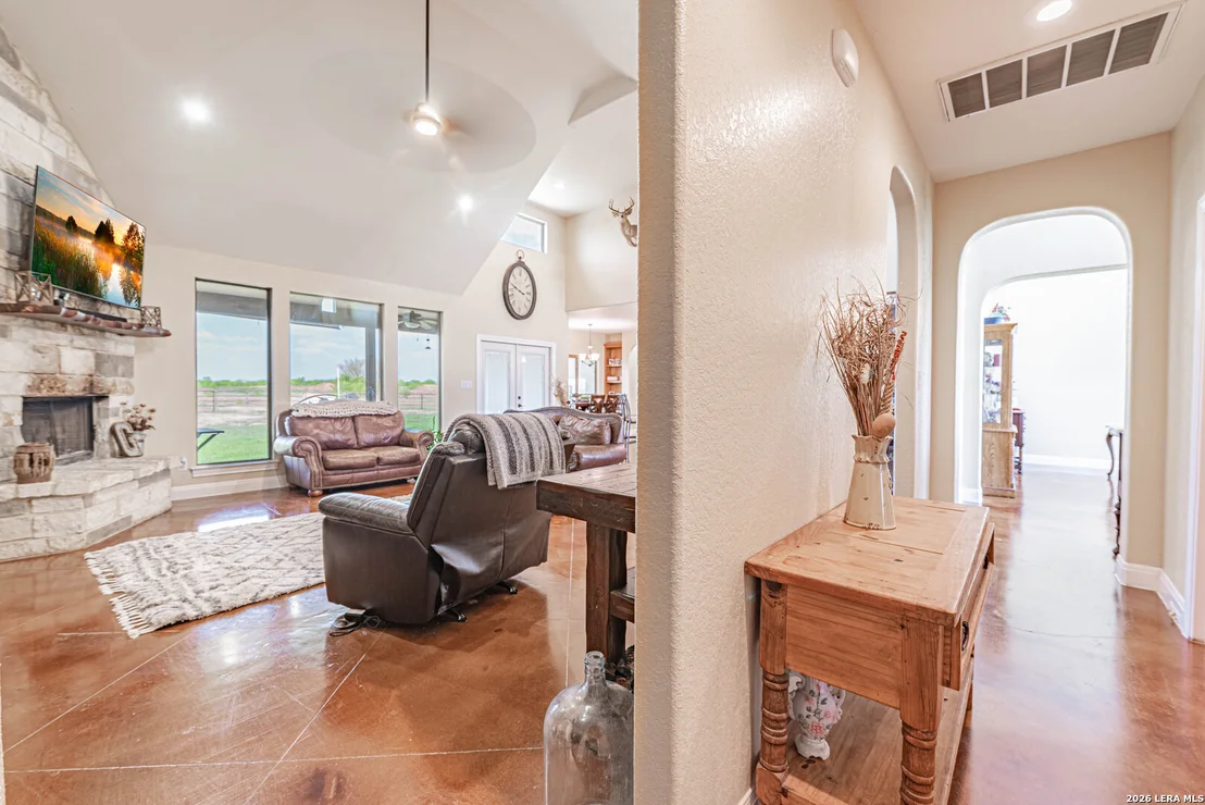 Photo of 946 County Road 361