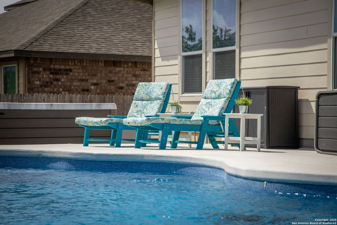 Photo of 124 White Rock