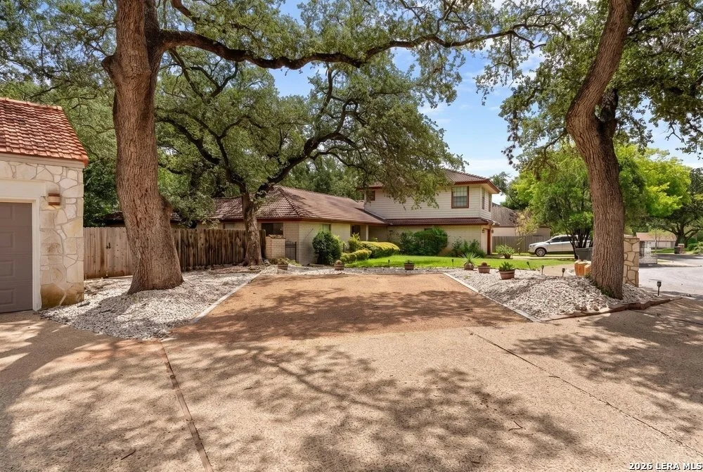 Photo of 3915 Hunters Crest St