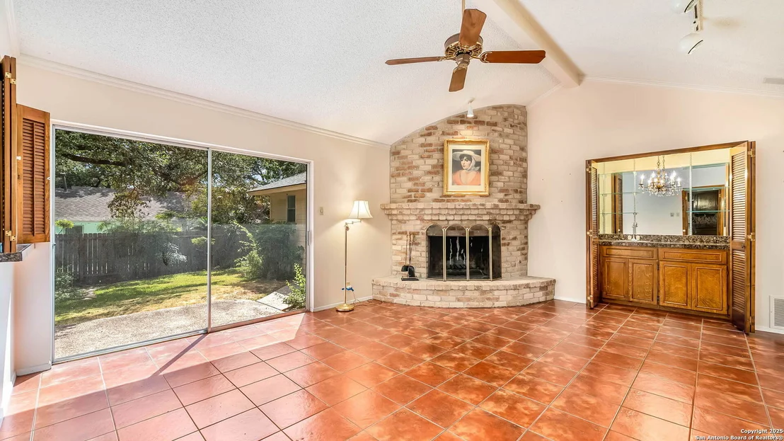 Photo of 13542 Hollow View