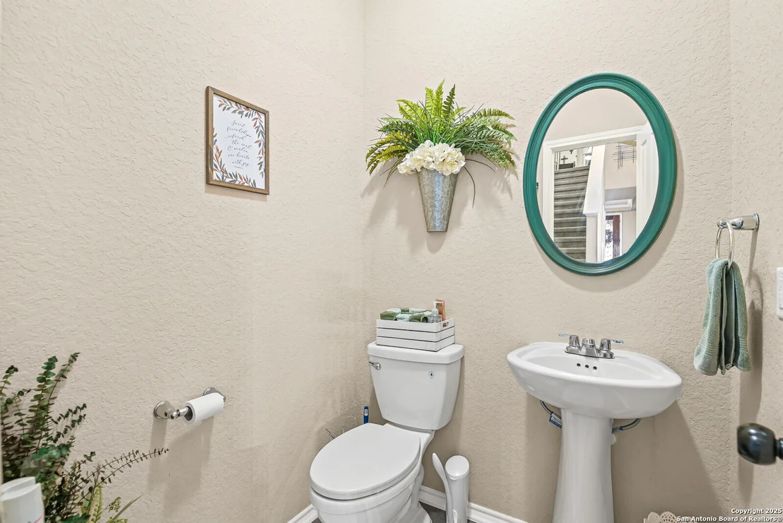 Photo of 25514 Thomas Oaks