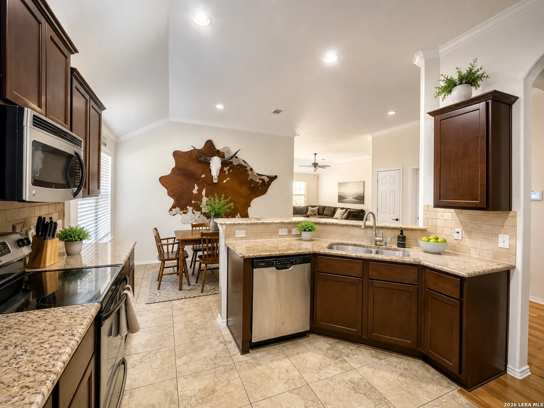 Photo of 121 Rawhide Way