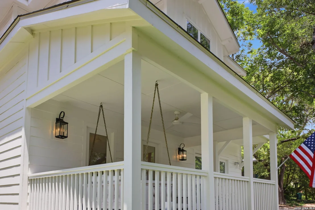 Photo of 301 OGDEN LN