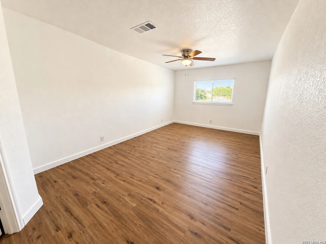 Photo of 3713 CANDLEBLUFF DR