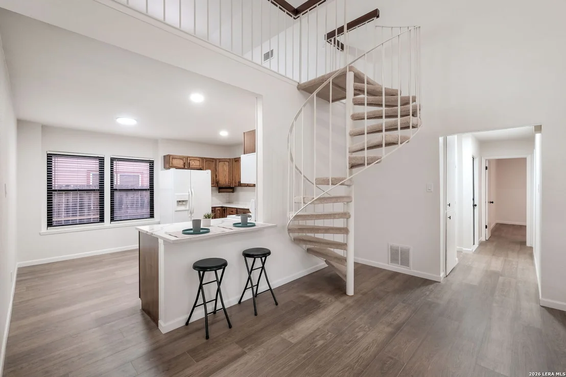 Photo of 5438 Maple Vista