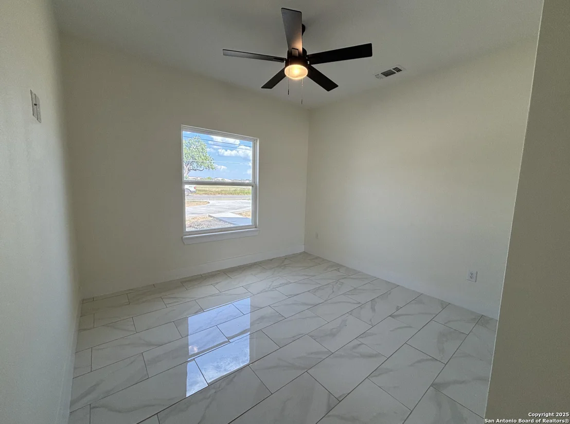 Photo of 809 N CAMP STREET