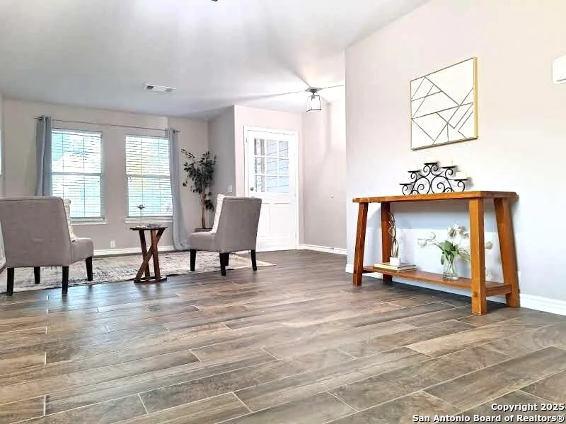 Photo of 1601 Mountain Brook