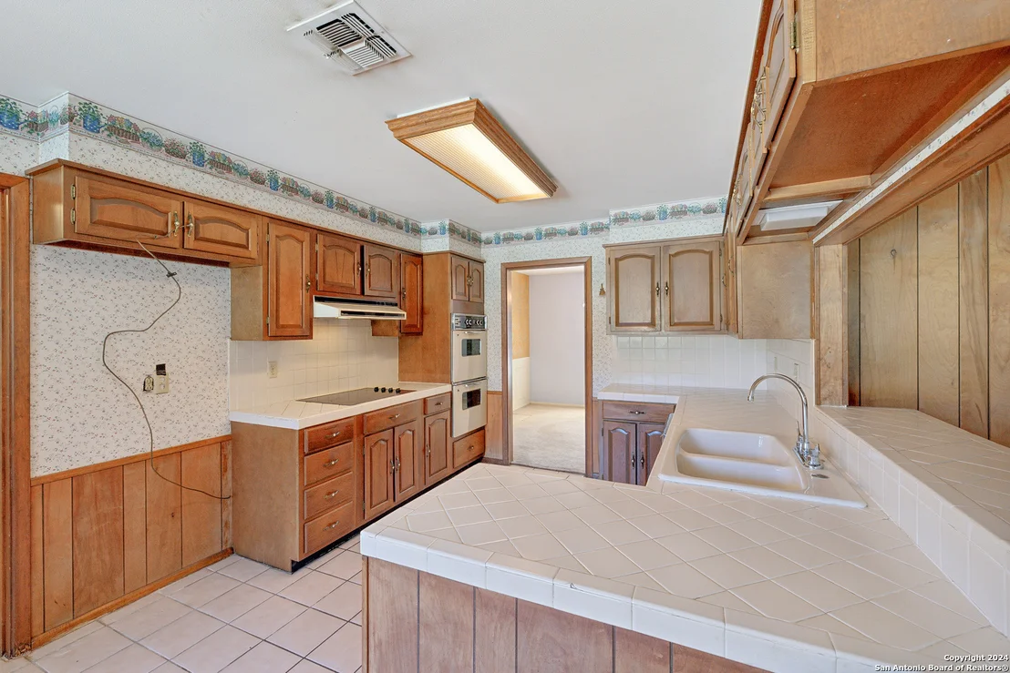 Photo of 449 GOLFCREST