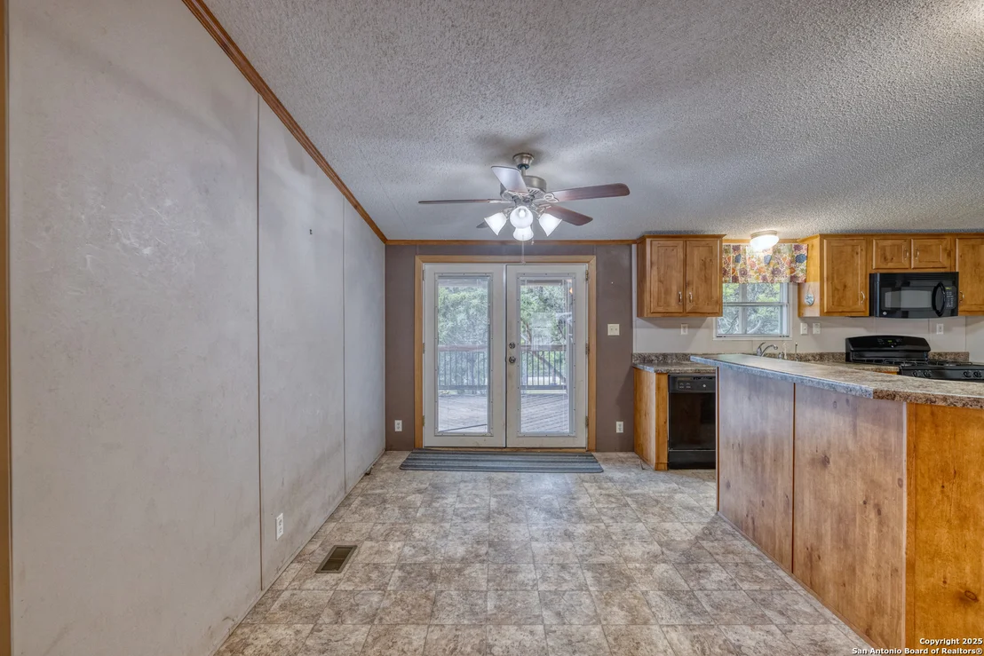 Photo of 632 Ledge Rock