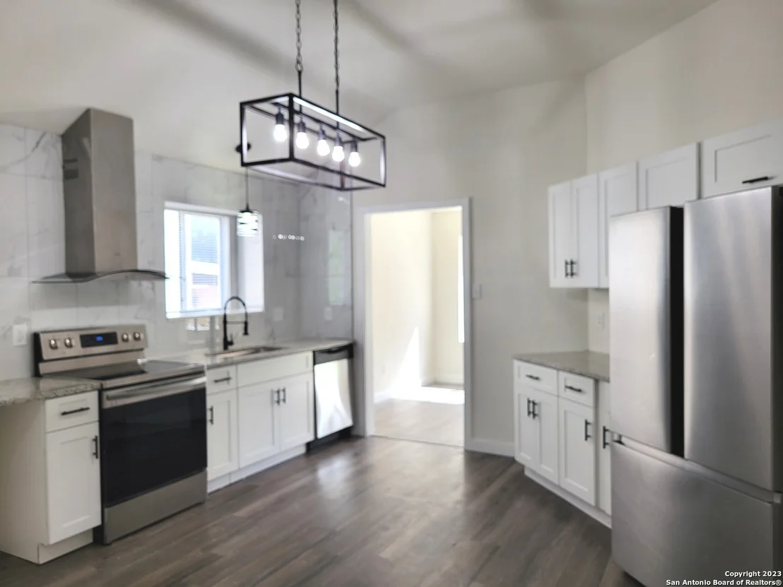 Photo of 6810 RAINTREE PATH