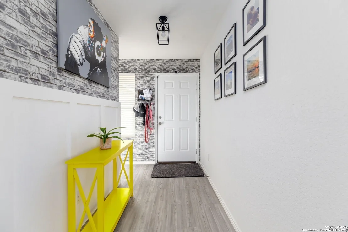 Photo of 4117 CATARACT CIR