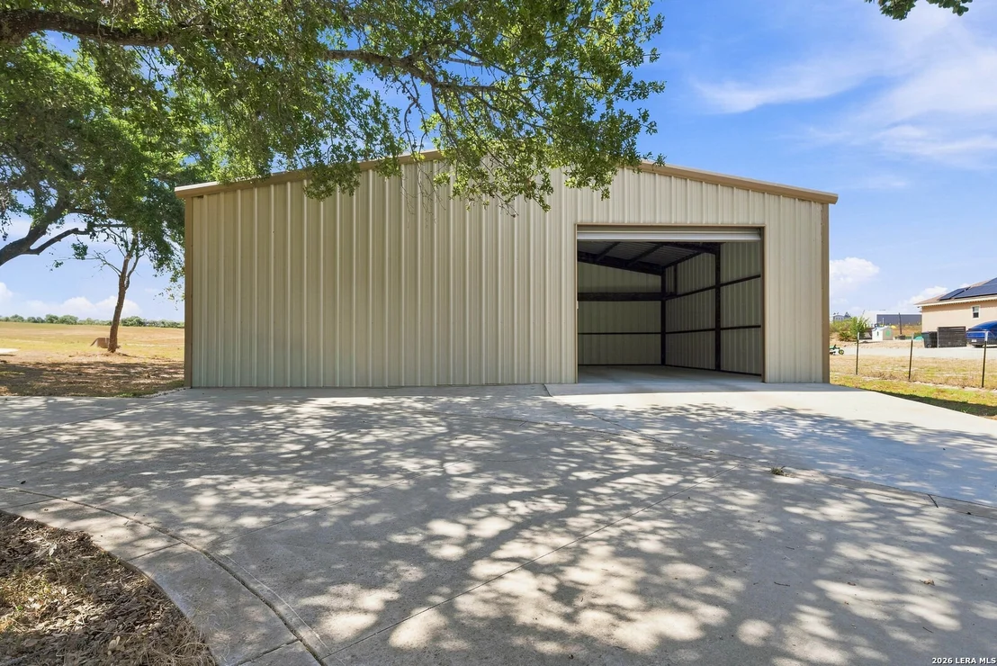 Photo of 353 BIG OAK DR