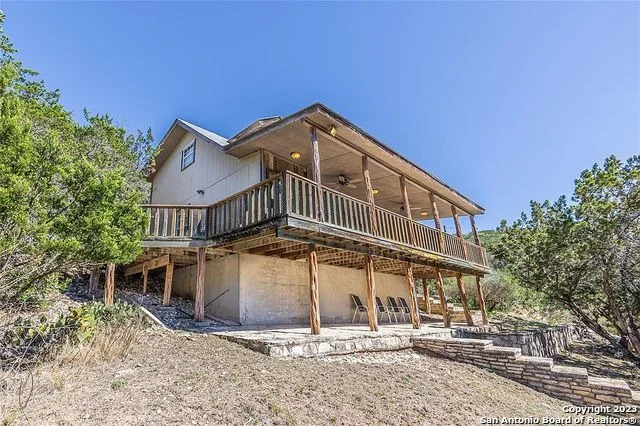Photo of 606 Canyon Oaks Dr