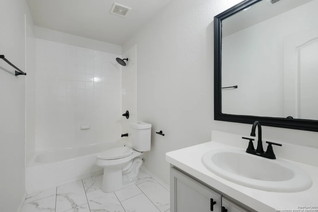Photo of 8902 Catkin Meadow