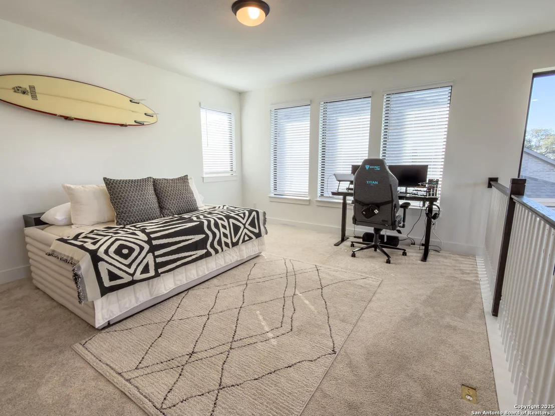 Photo of 416 Kimble Creek