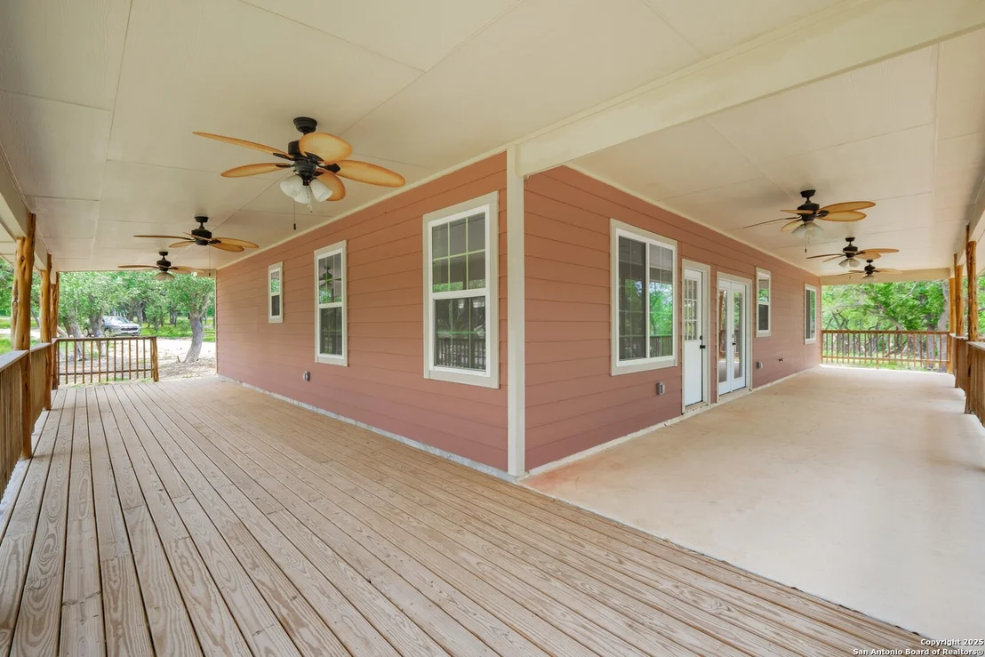 Photo of 423 County Road 2471