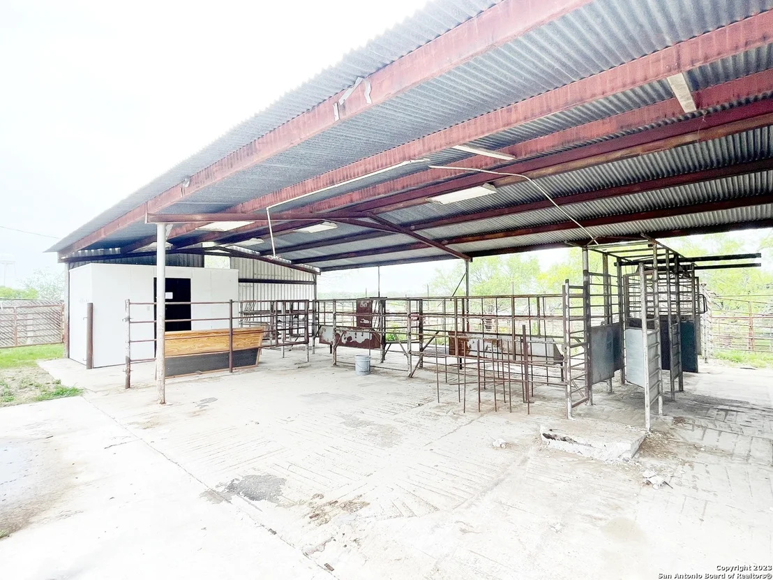 Photo of 1722 COUNTY ROAD 676