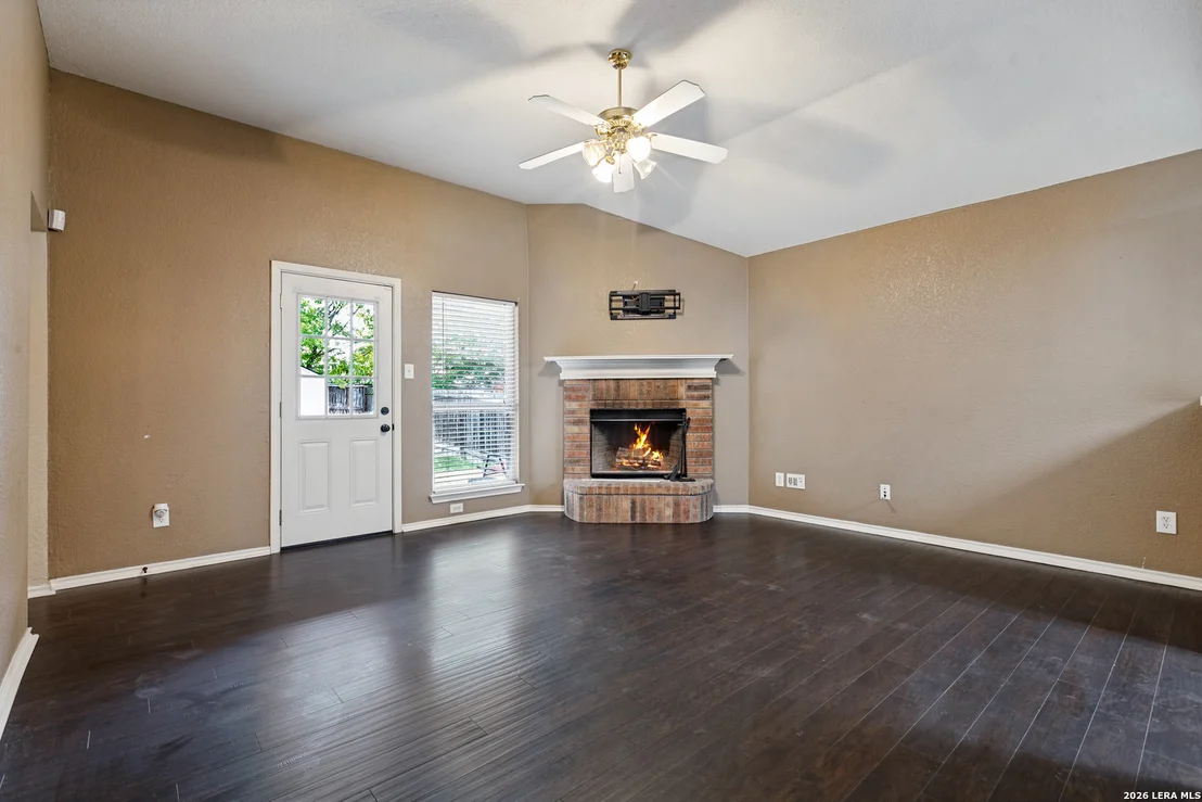 Photo of 9651 EMERALD PL
