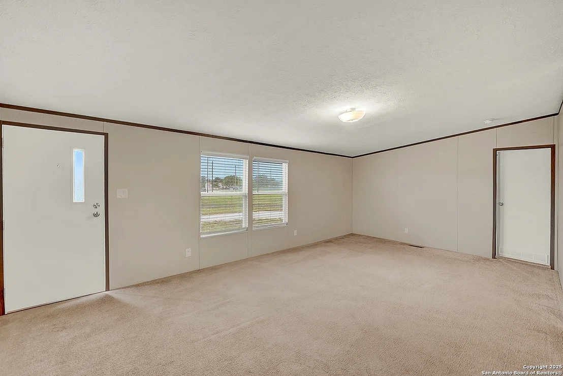 Photo of 1640 WOSNIG RD