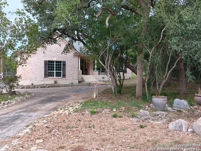 Photo of 605 COUNTY ROAD 2763
