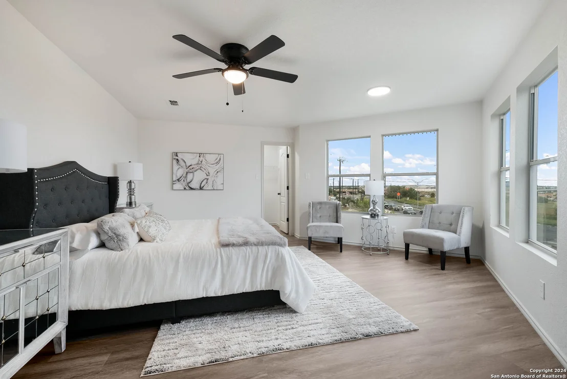 Photo of 8902 Catkin Meadow