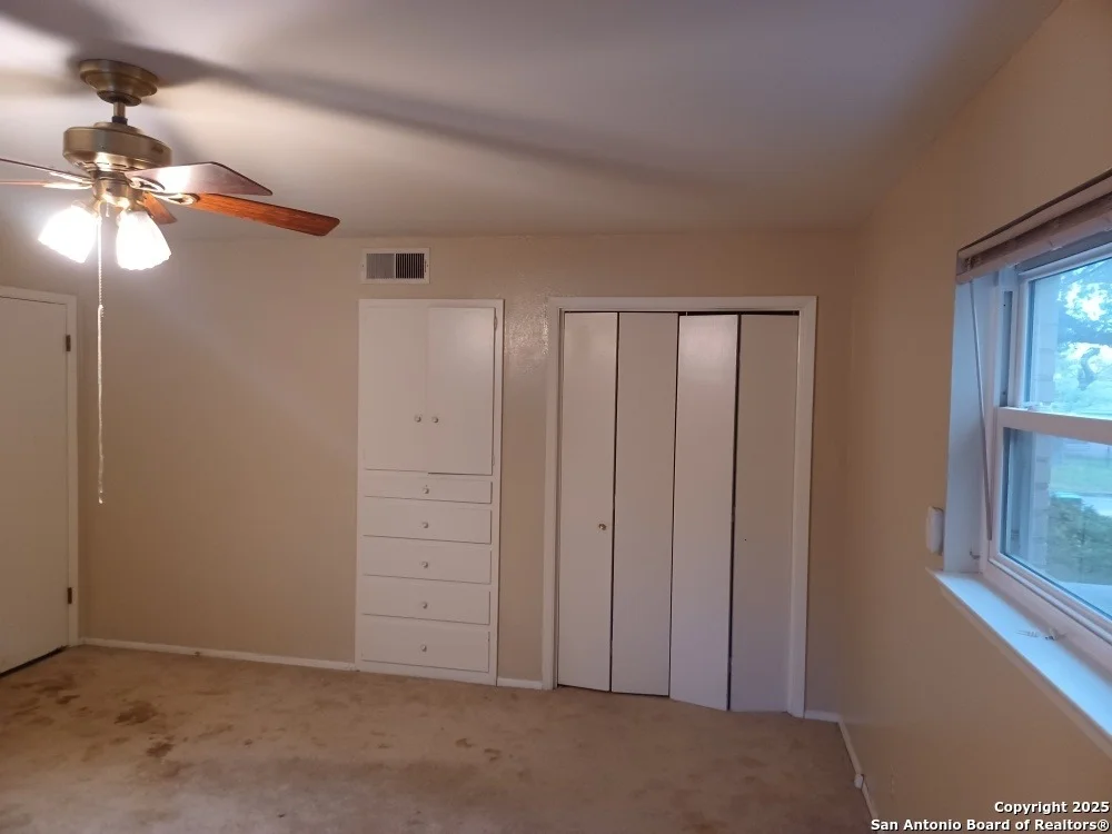 Photo of 405 Kimberly Dr