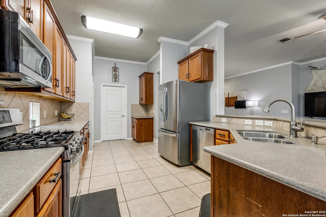 Photo of 1018 Tumbling Oaks
