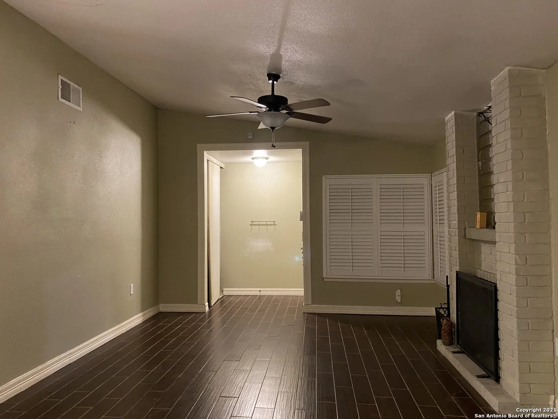 Photo of 9690 SOUTH BND