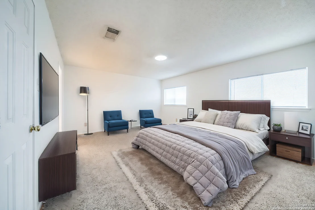 Photo of 7910 DAWNTREE PL