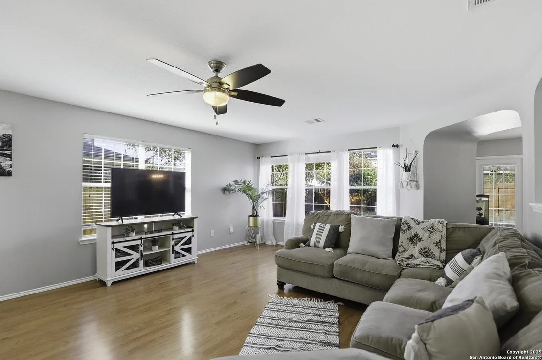 Photo of 11047 Barclay Point