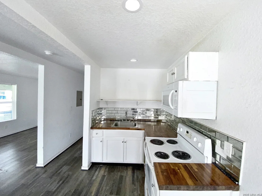 Photo of 206 Plainview