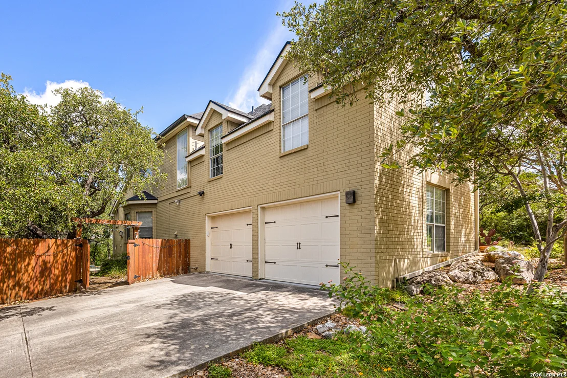 Photo of 1059 Flagstone