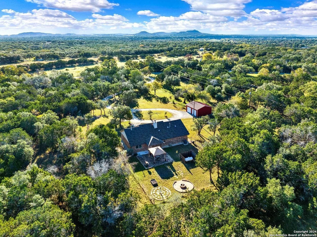 Photo of 1616 RIVER TRAIL RD