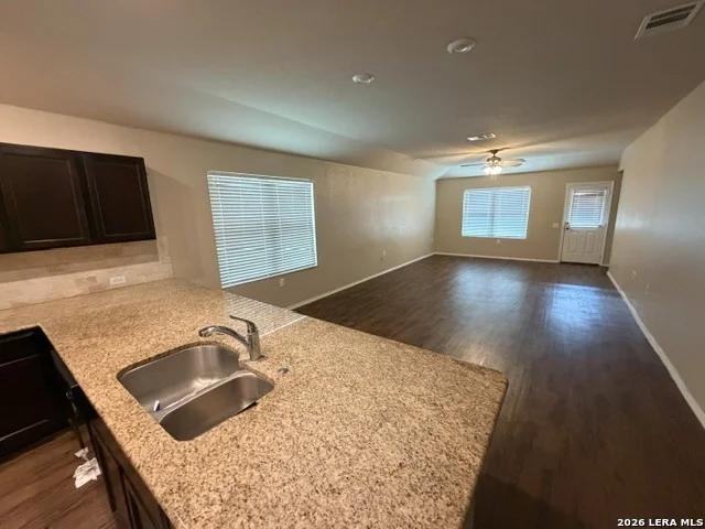 Photo of 7111 AZALEA SQ