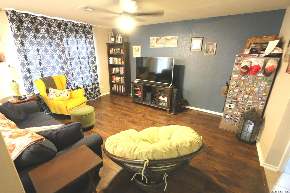 Photo of 11906 Cheney Glen