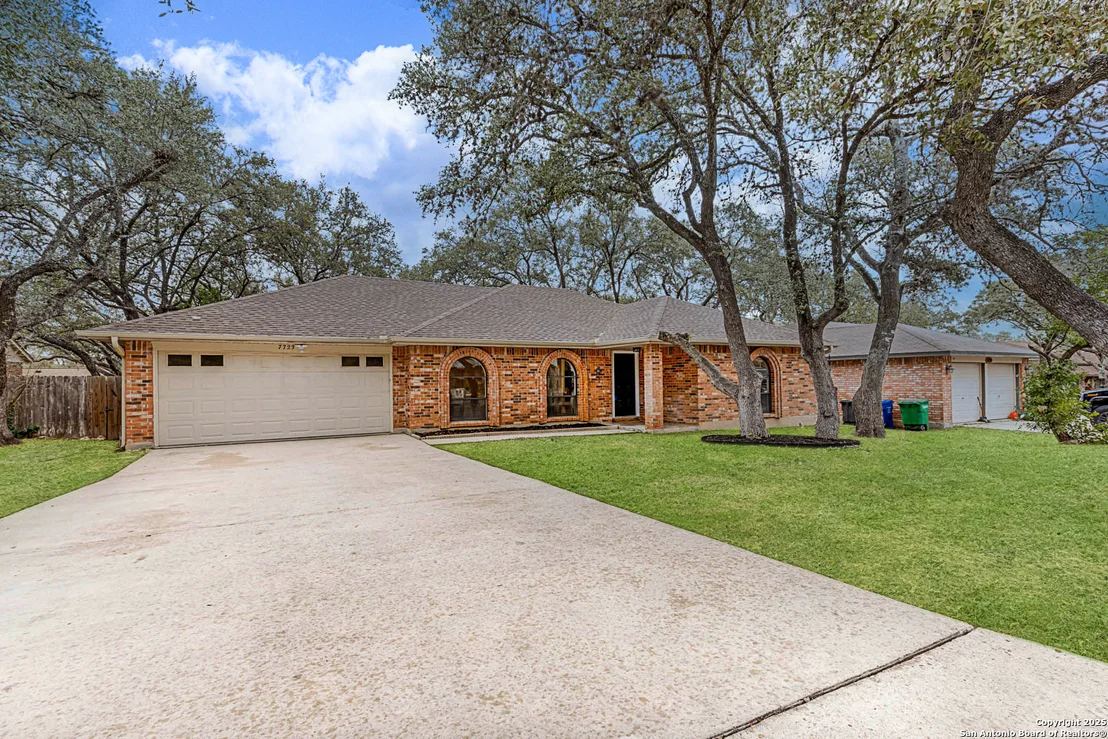 Photo of 7723 Crooked Brook