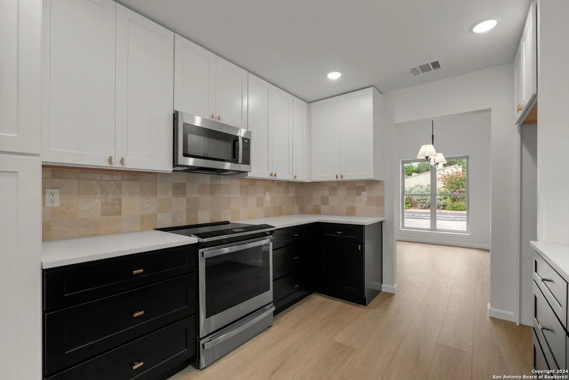 Photo of 15 Campden Cir