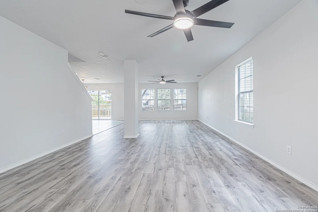Photo of 6615 Suncliff Crst