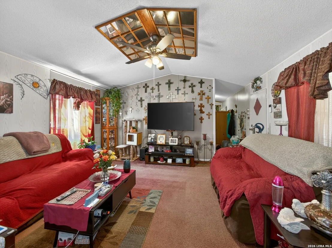 Photo of 953 Forest Oaks Dr
