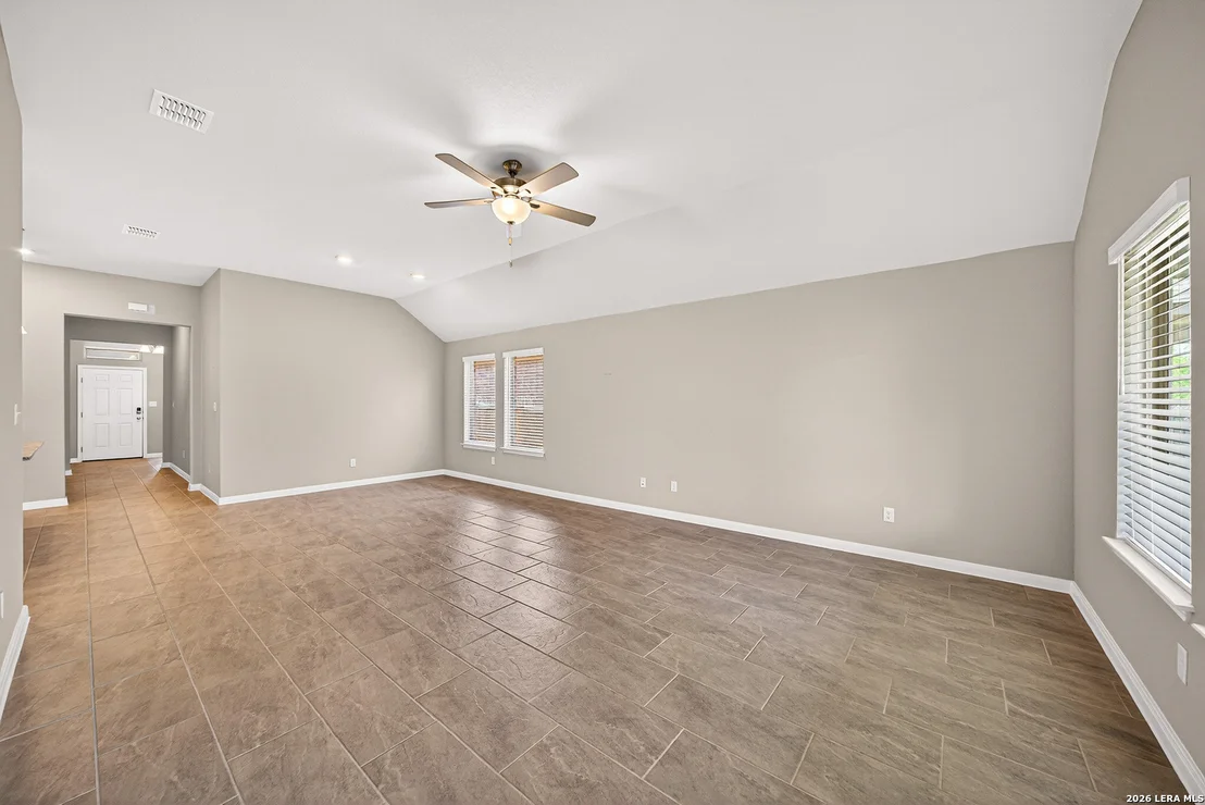 Photo of 12834 hush